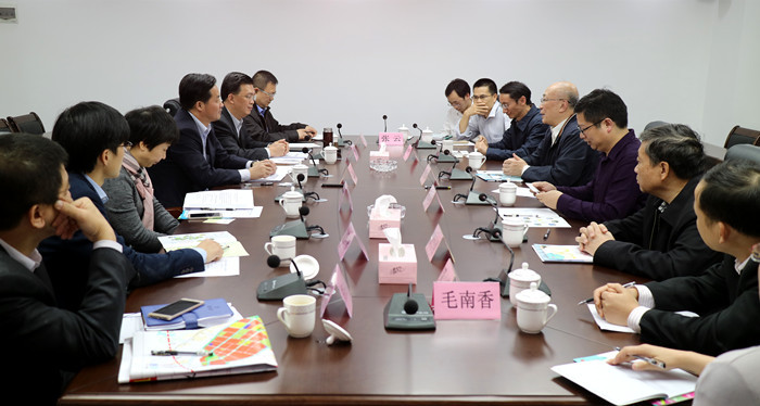 中國工程院院士李德群率研發(fā)團(tuán)隊(duì)考察東江科技園新型研發(fā)機(jī)構(gòu)項(xiàng)目