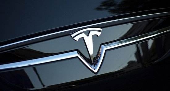 特斯拉 Model Y 標準續(xù)航版現(xiàn)身工信部，磷酸鐵鋰版續(xù)航達 545km